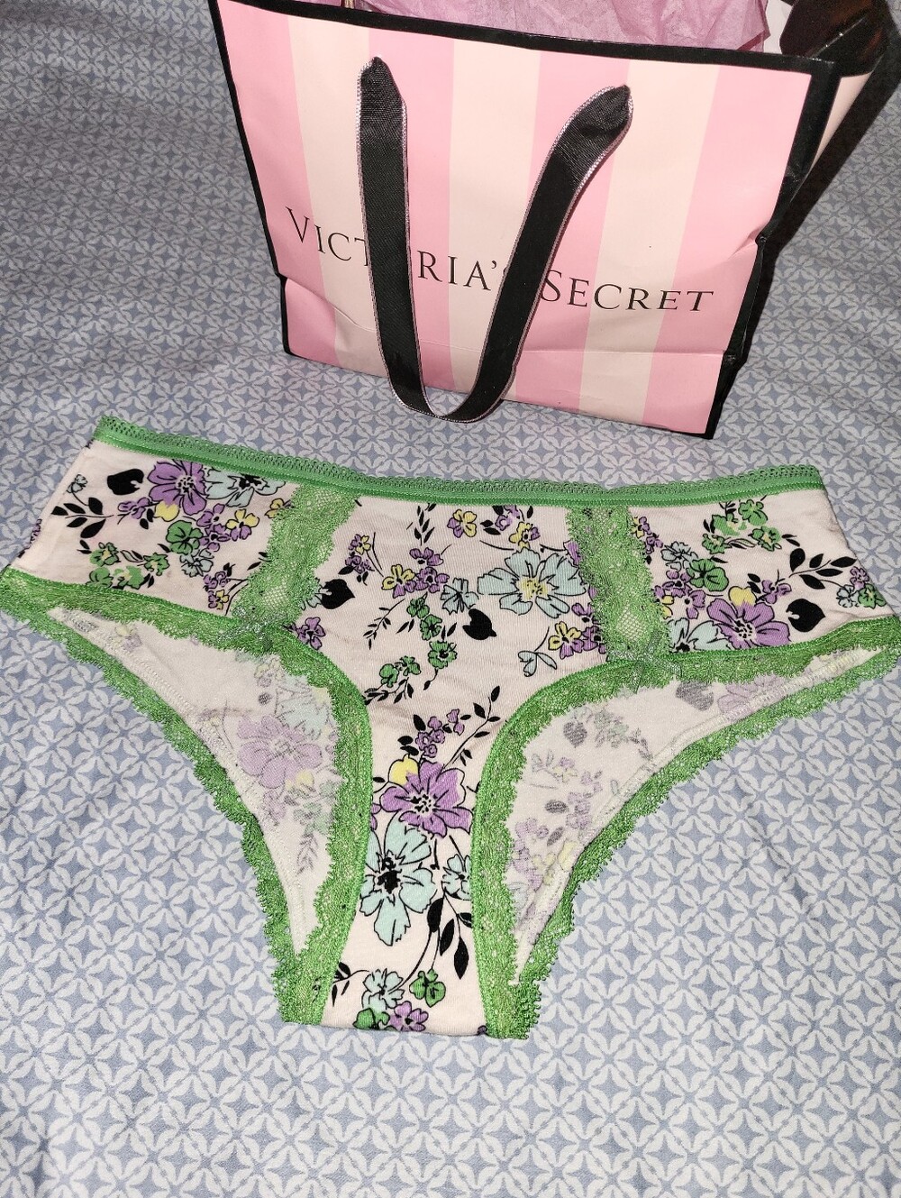 Victoria's Secret Women's Floral Cotton Hiphugger Panty in Green